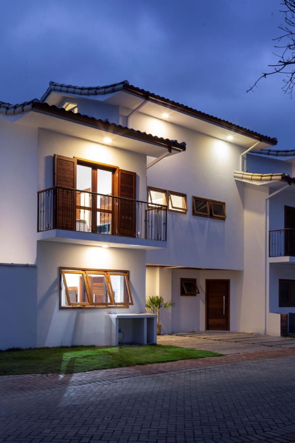 Casa Andorinha 3 Quartos com ar condicionado, piscina privativa, área gourmet, próximo ao Centro Histórico e roupa de cama e banho de qualidade