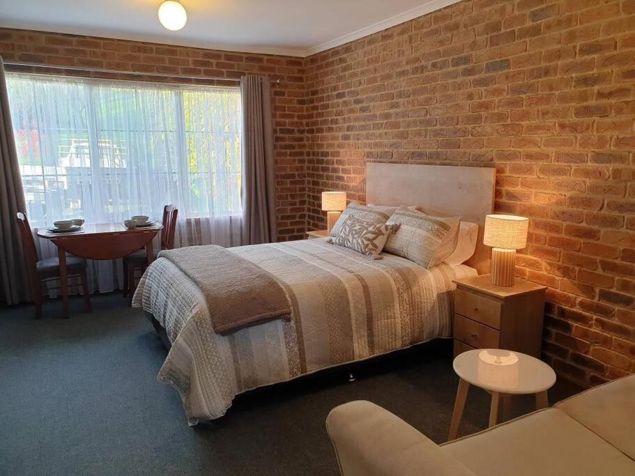 Lovely 1 Bedroom unit in Buchan.