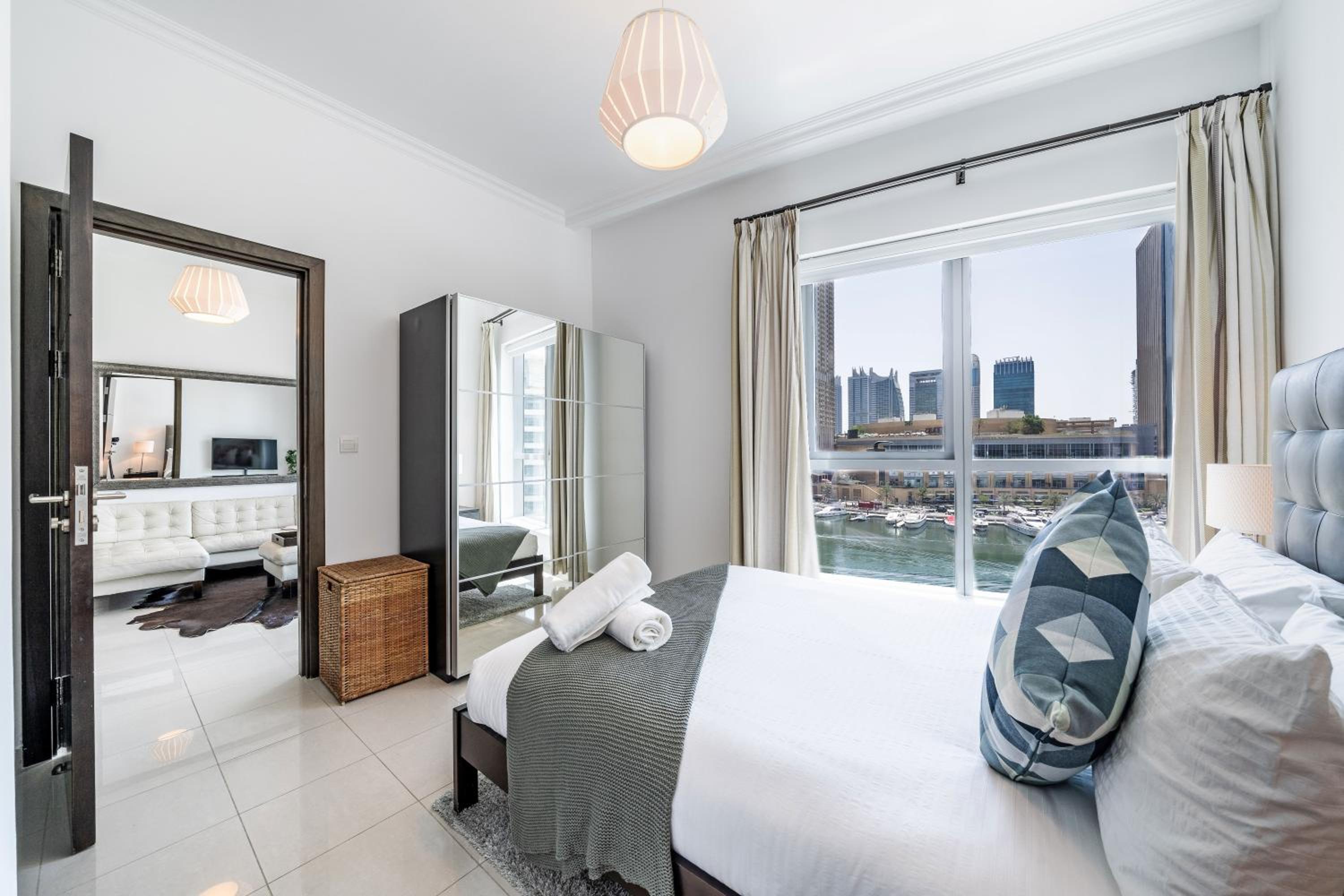 Cute 1BR - Dubai Marina Views - Walk 9min to Beach