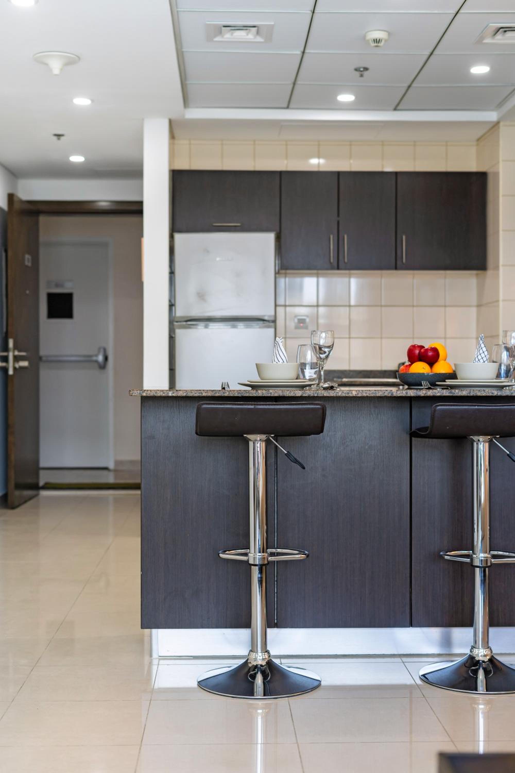 Cute 1BR - Dubai Marina Views - Walk 9min to Beach