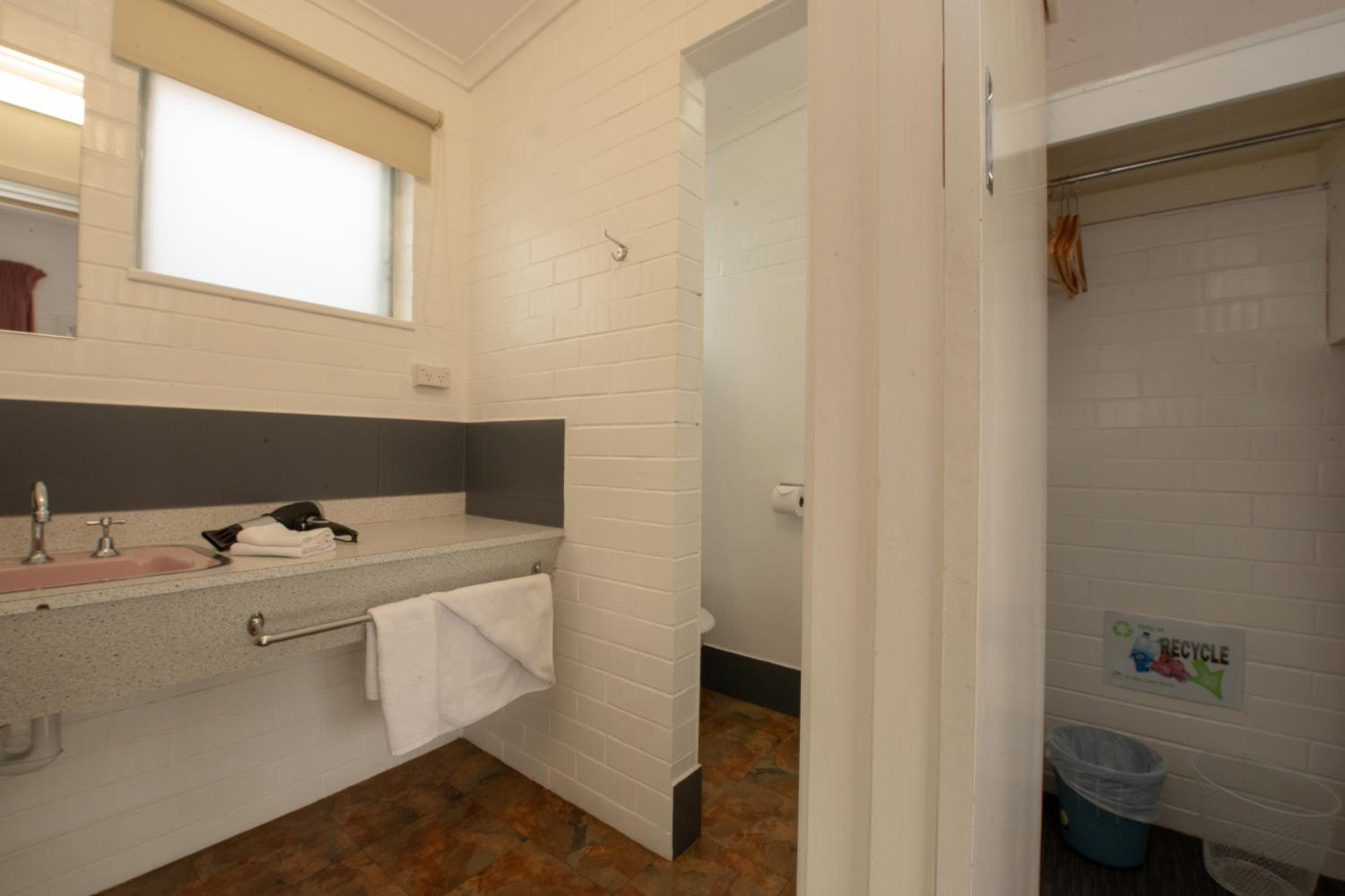 Sea Lake Motel-24 Hour Check-In Private Ensuite Rooms