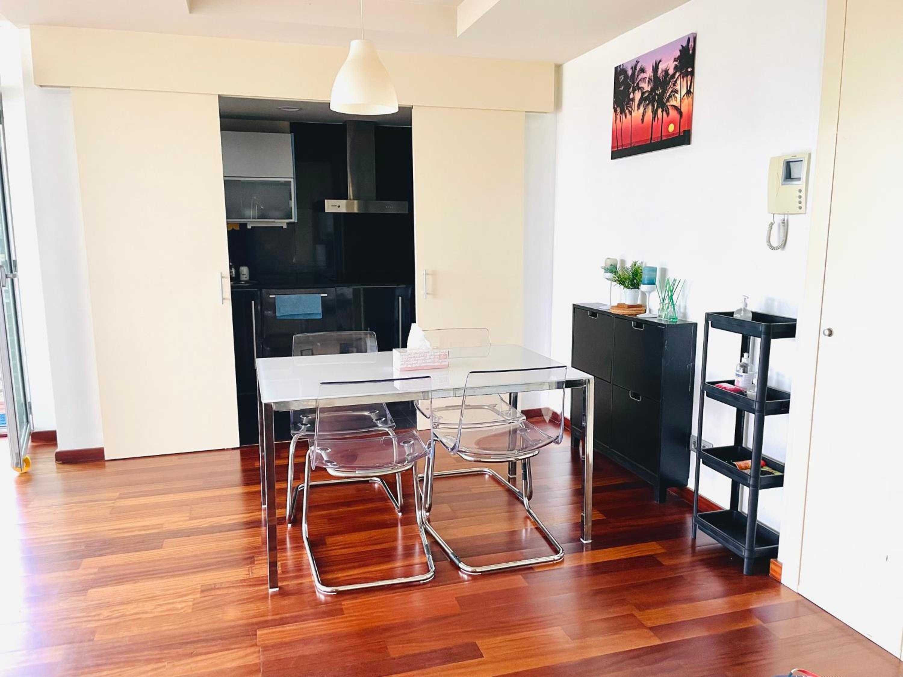 Forum de Barcelona Sea View Apartment with Garage Parking