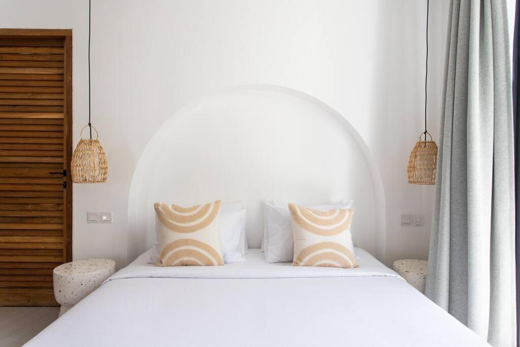 Modern Elegance in Bingin Beach 3 BR Luxury Villa view 3