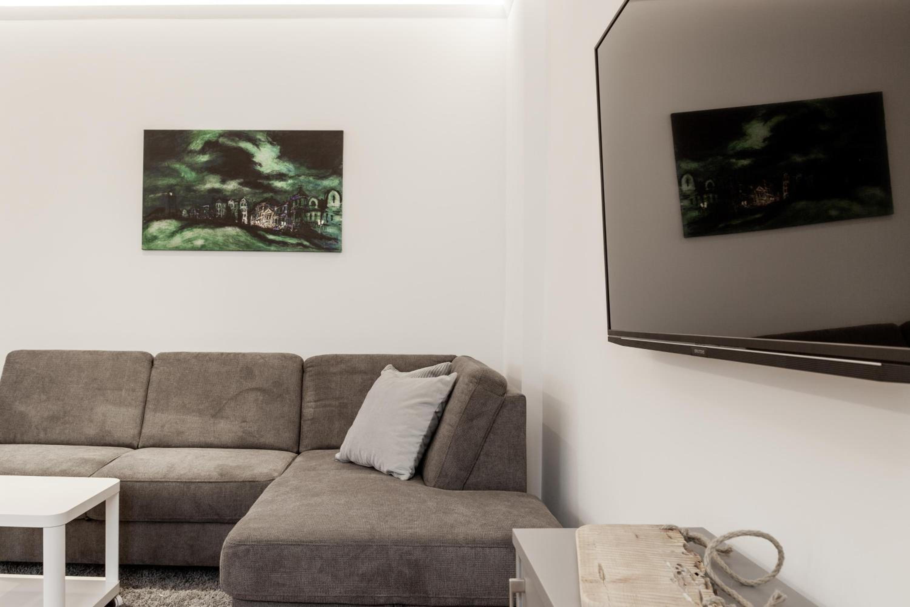 LIGHTHOUSE APPARTEMENTS