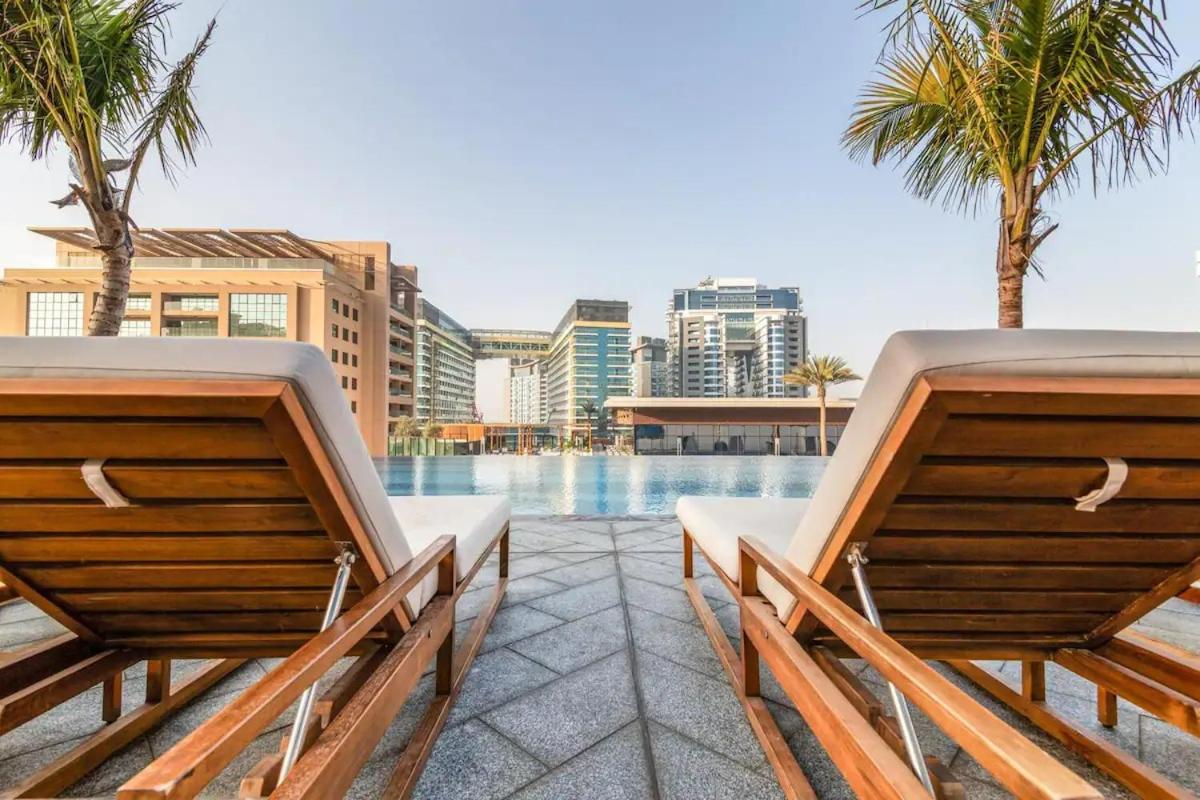 Palm Tower where Luxury & View meet in one place