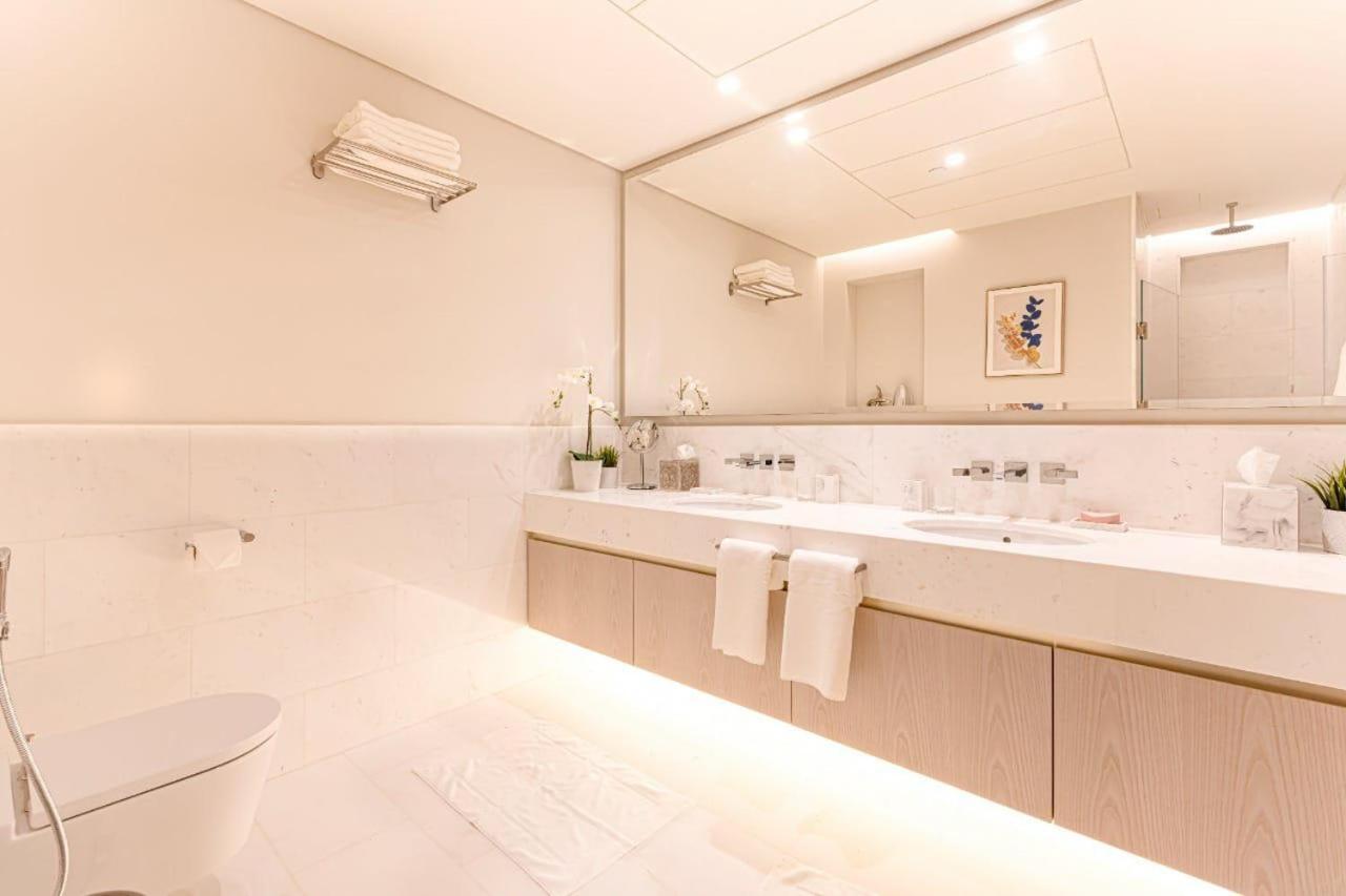 Palm Tower where Luxury & View meet in one place