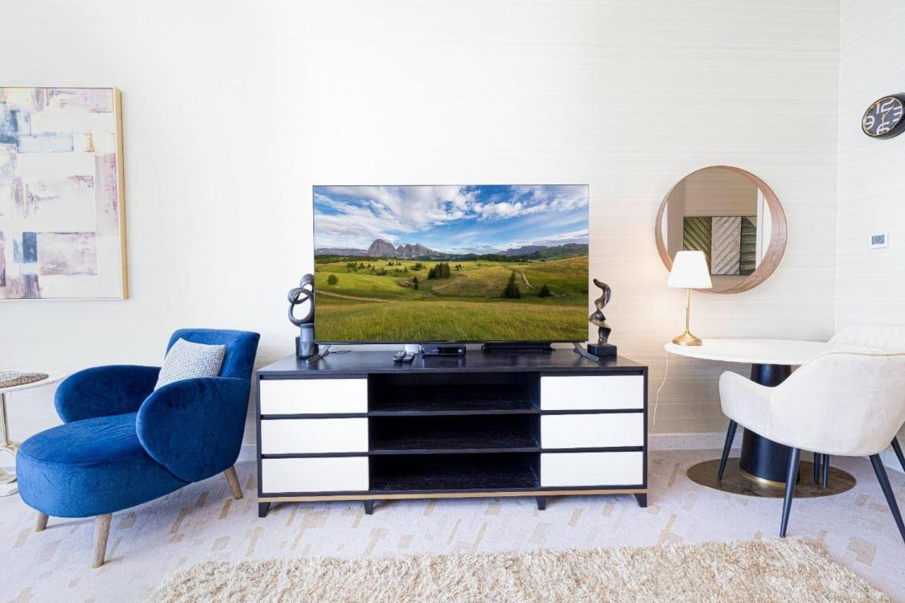 Palm Tower where Luxury & View meet in one place