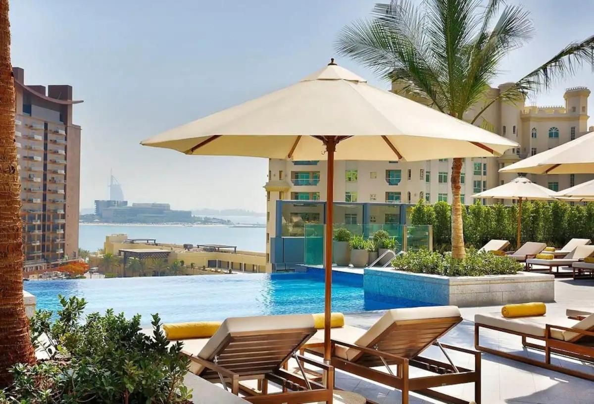 Palm Tower where Luxury & View meet in one place