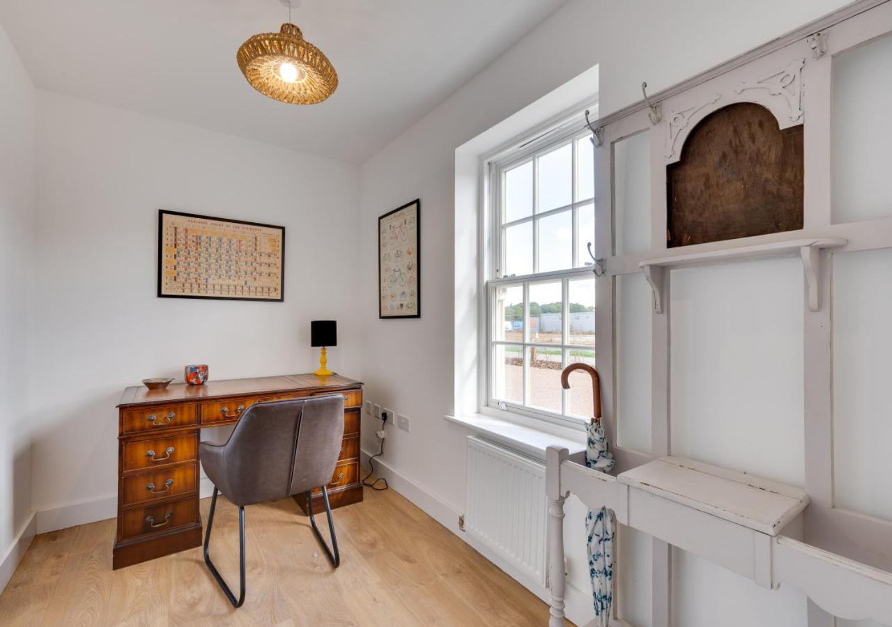 4 Bed in Holt oc-2358
