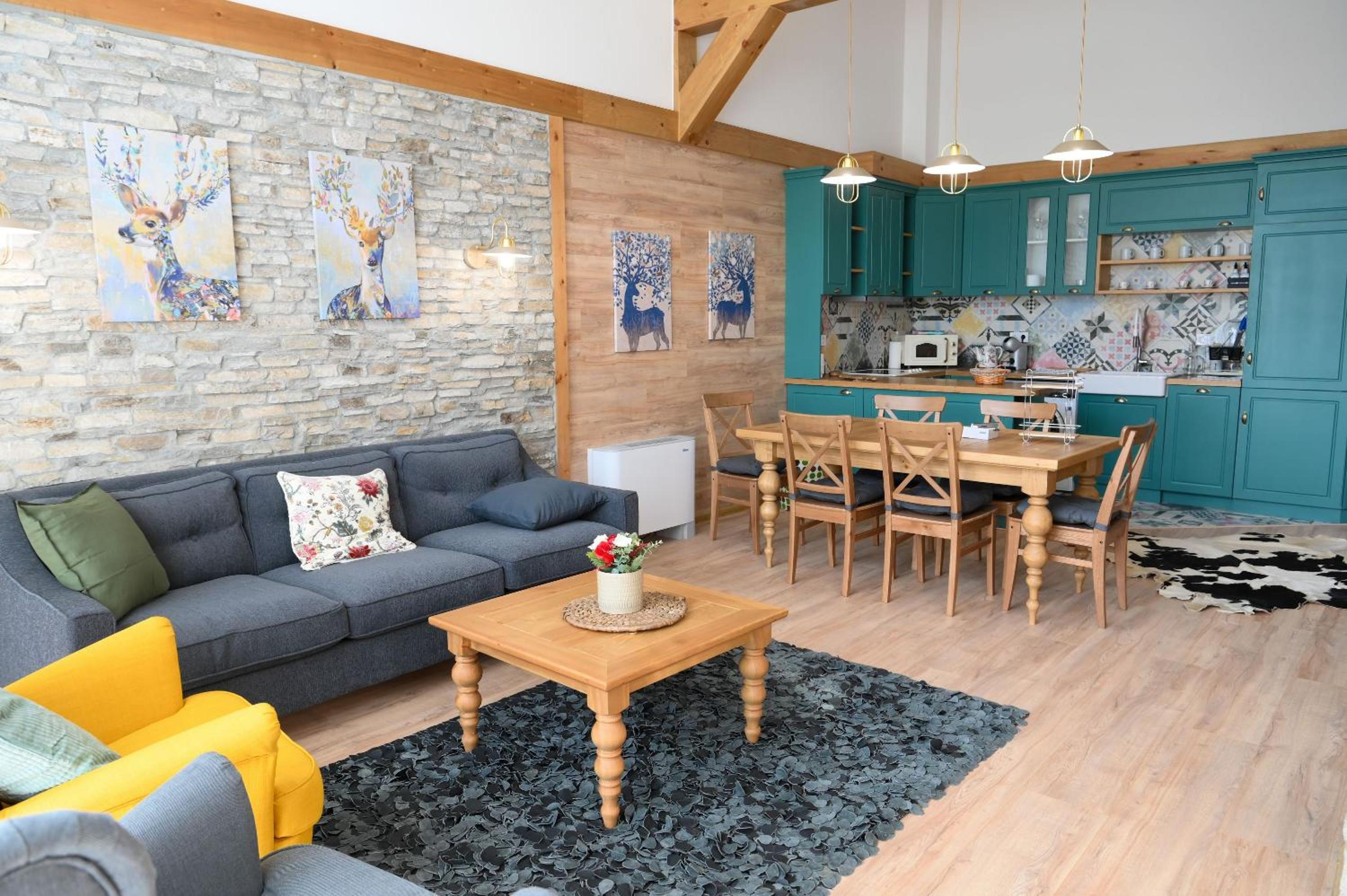 Villa Raphael w Sauna near Pirin Golf Resort view 3