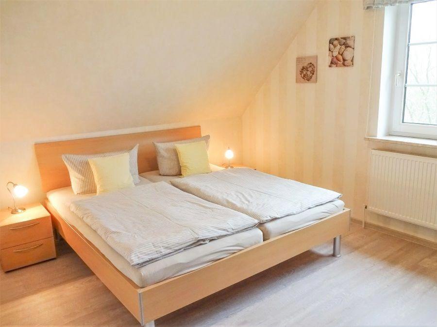 Hus-Pellworm-2-Ferienwohnung-Meereswelle