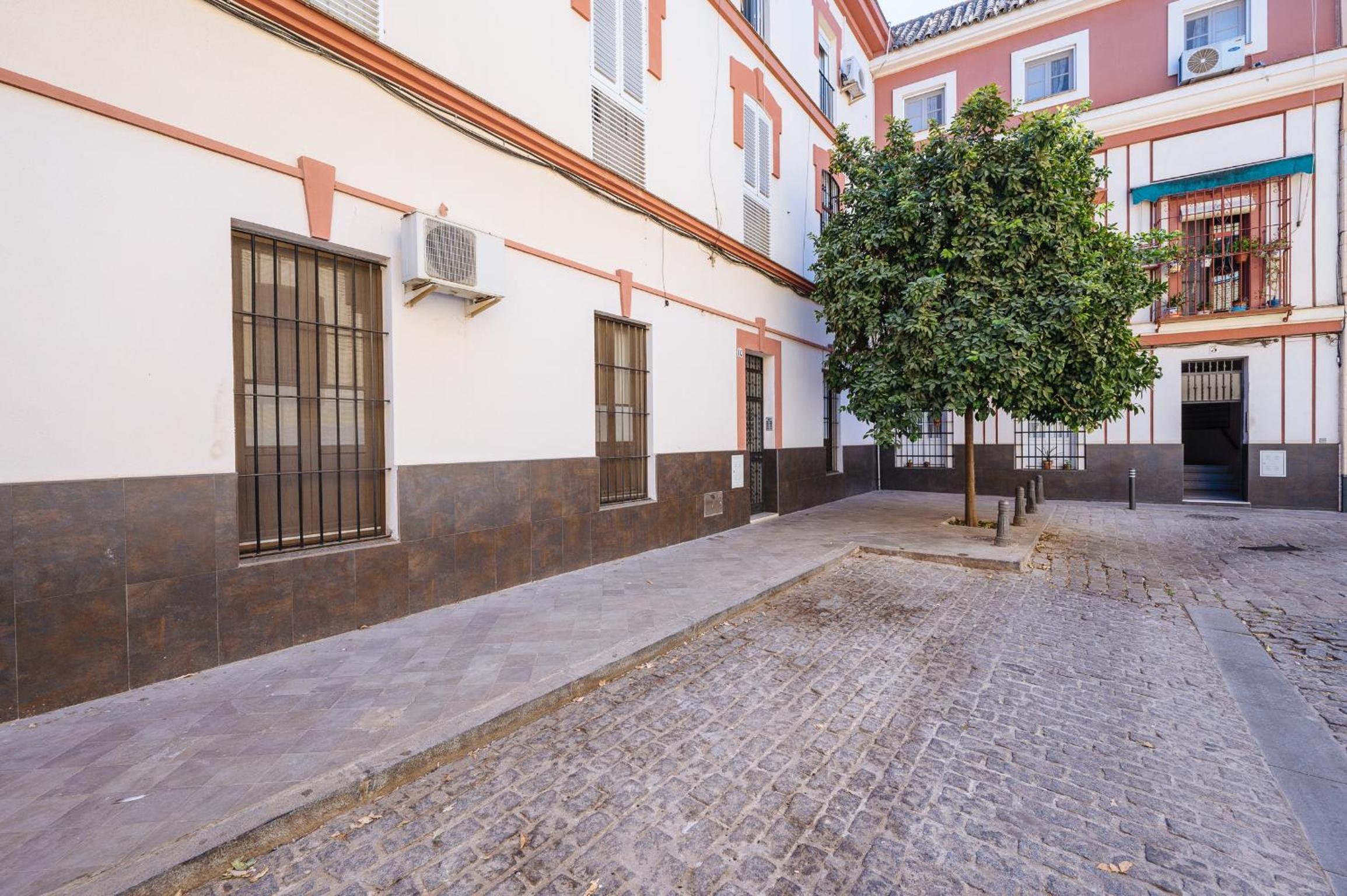Sevillano apto en Centro cerca de Santa Justa