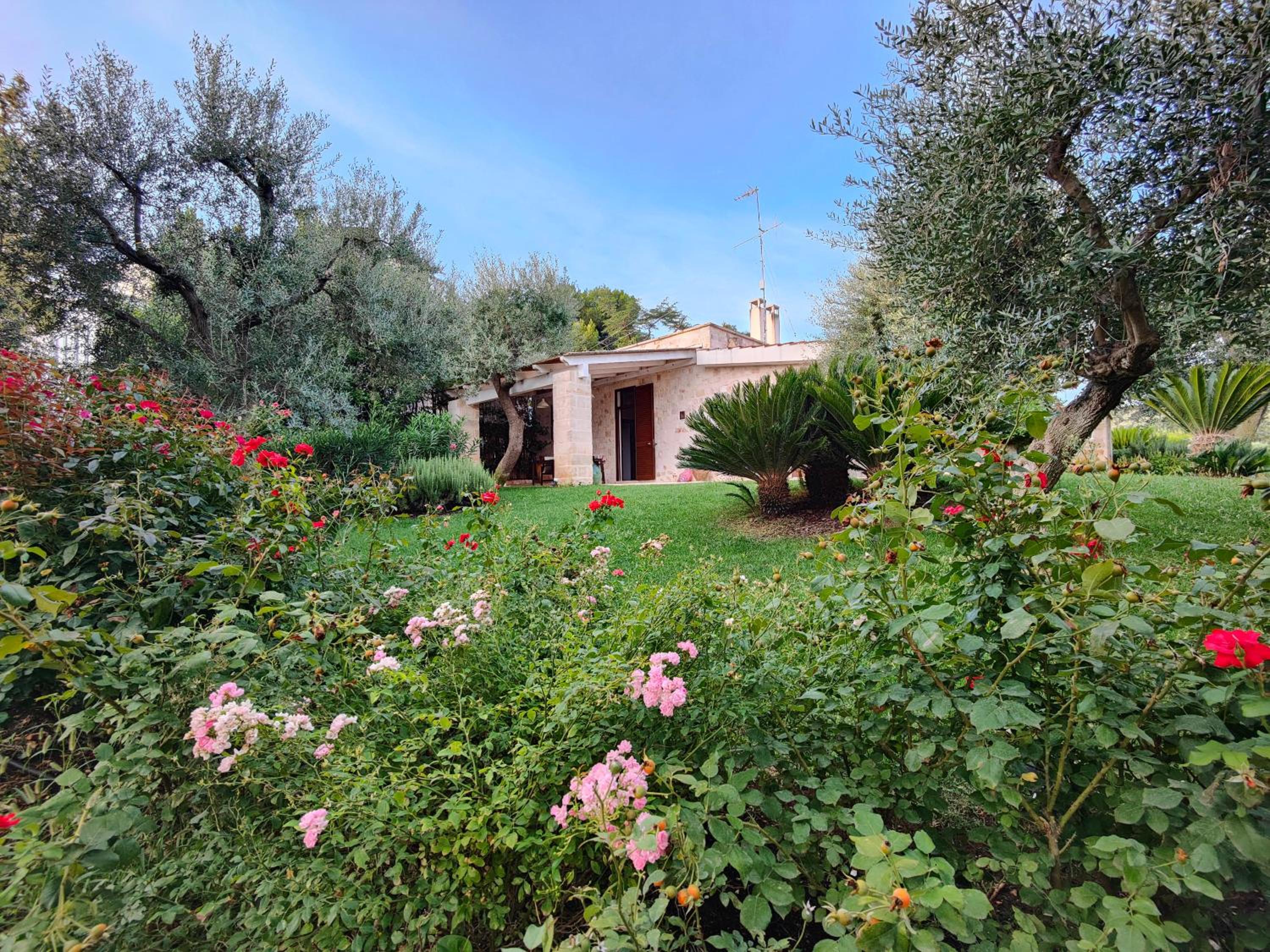 Hotel Villa Mest Pepp - Image 1