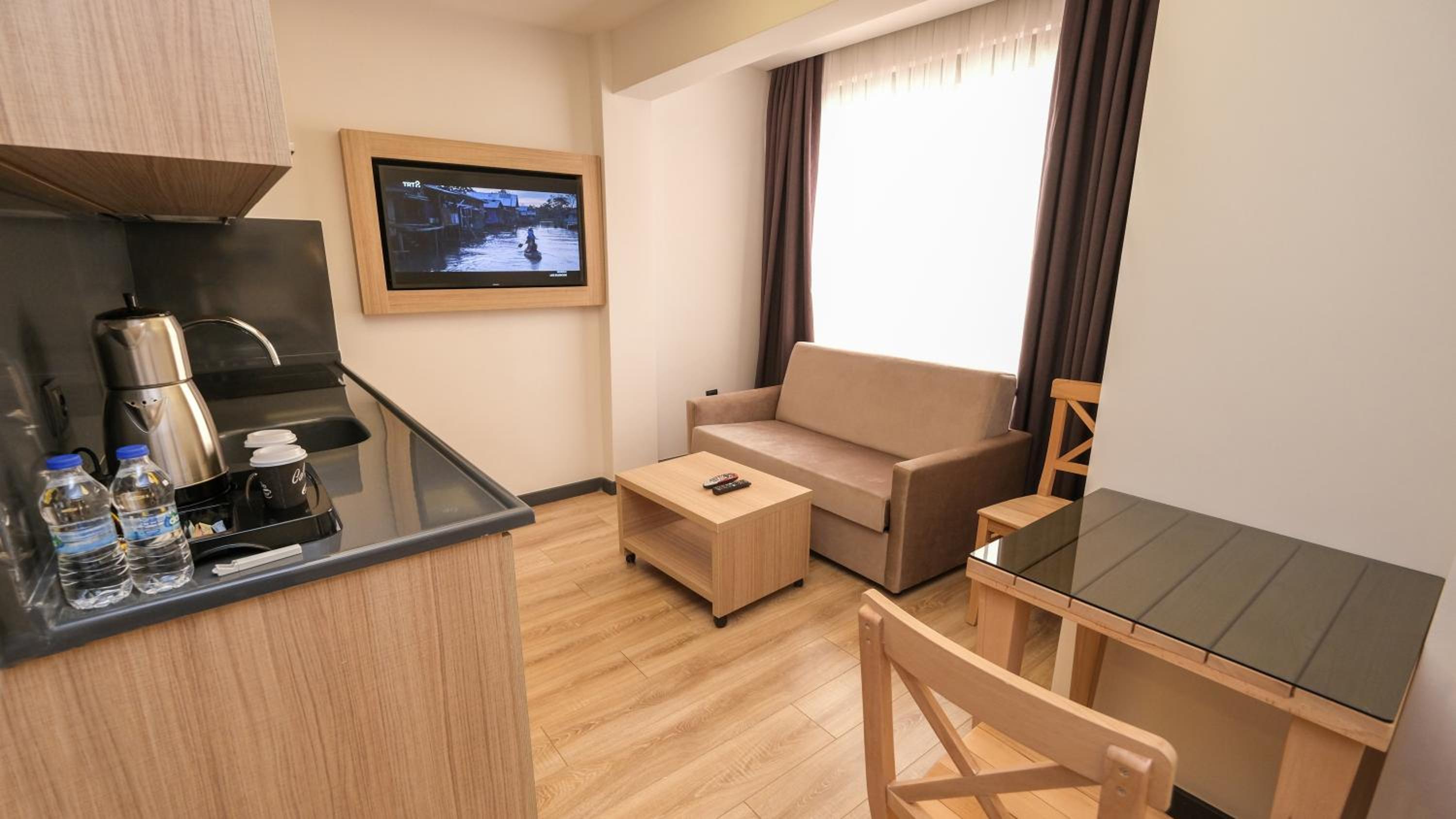 Alesta Seaside Residence - Image 31