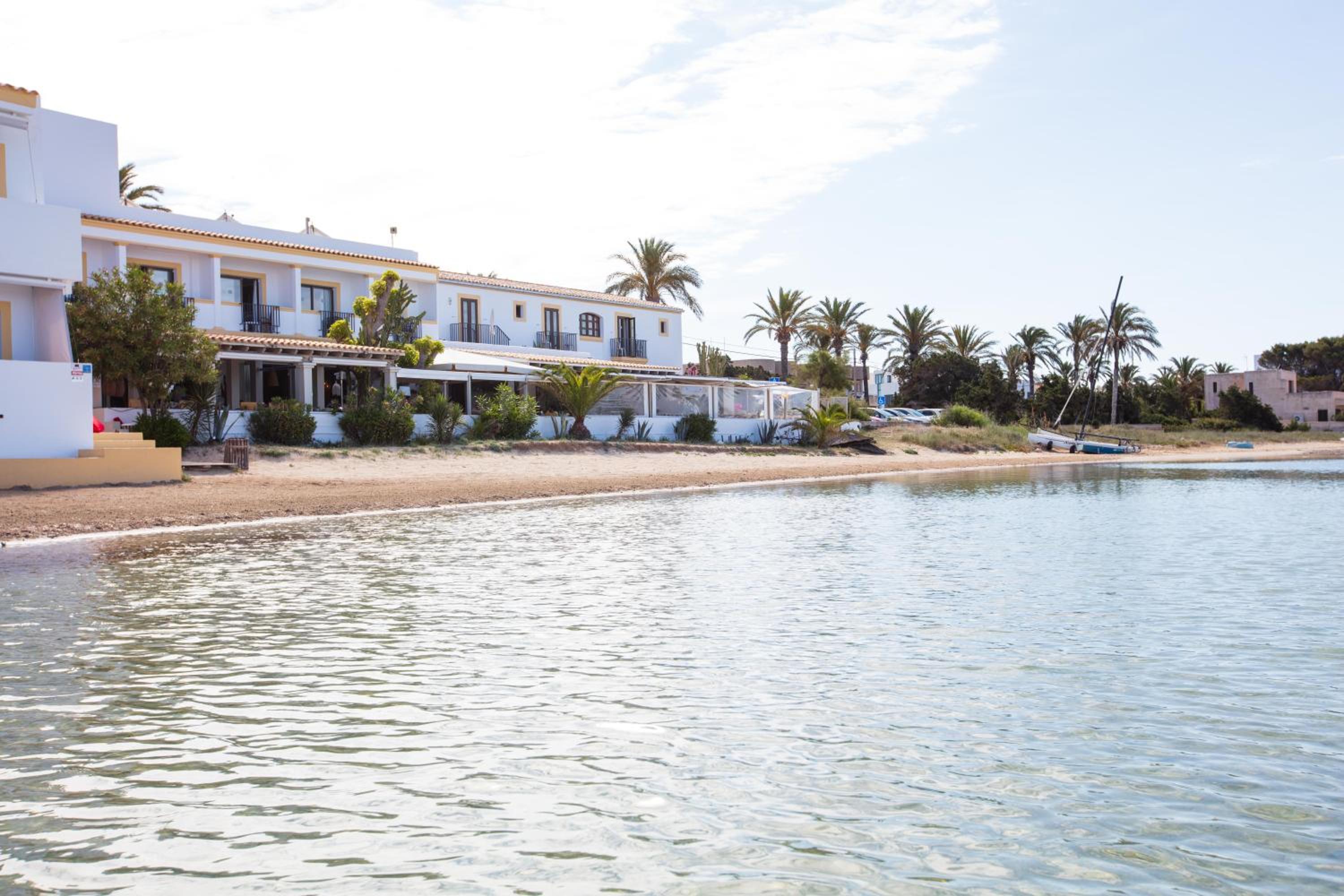 Hotel Hostal la Savina - Image 1