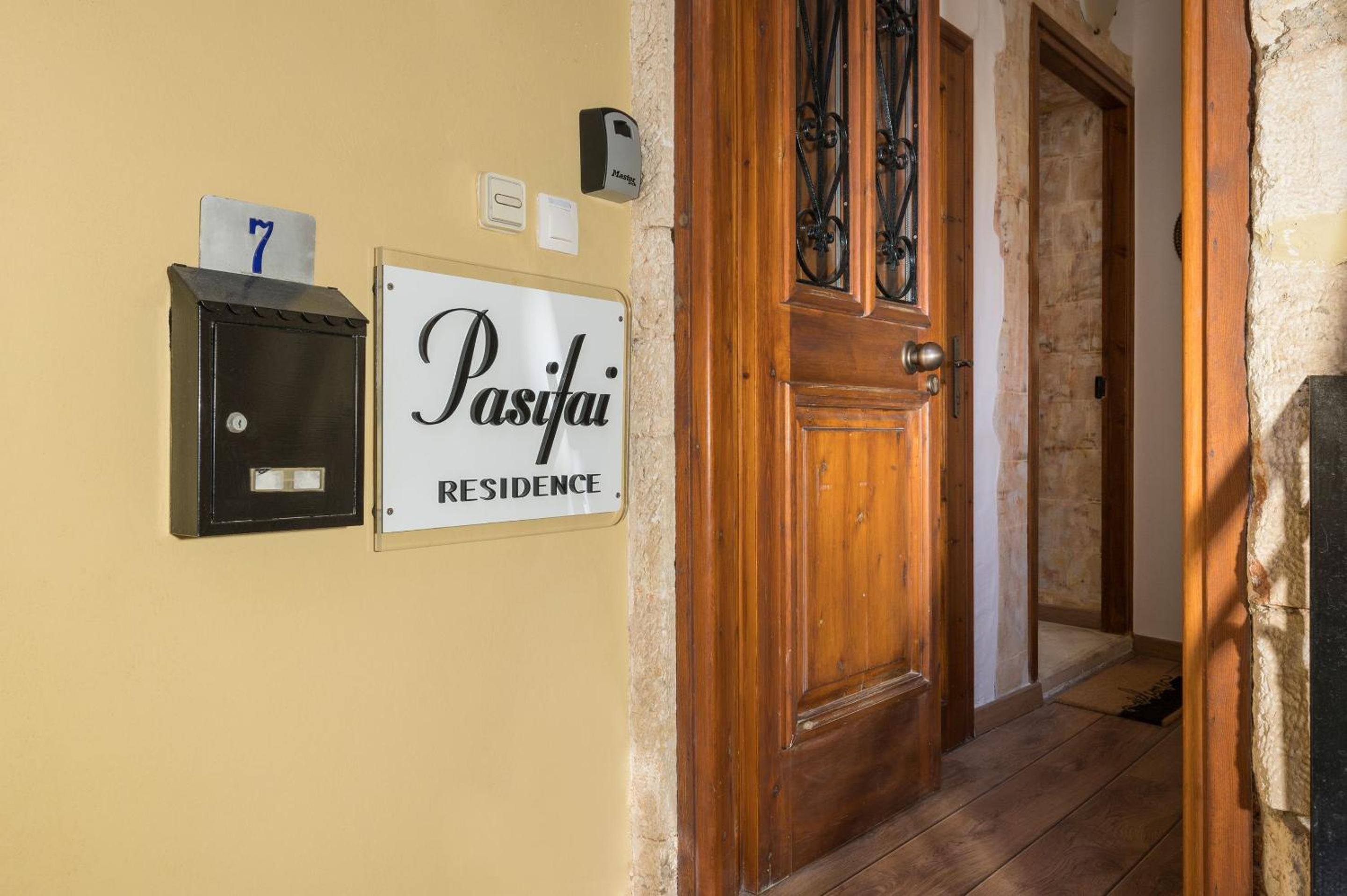 Pasifai Residence - Chania old town view 2