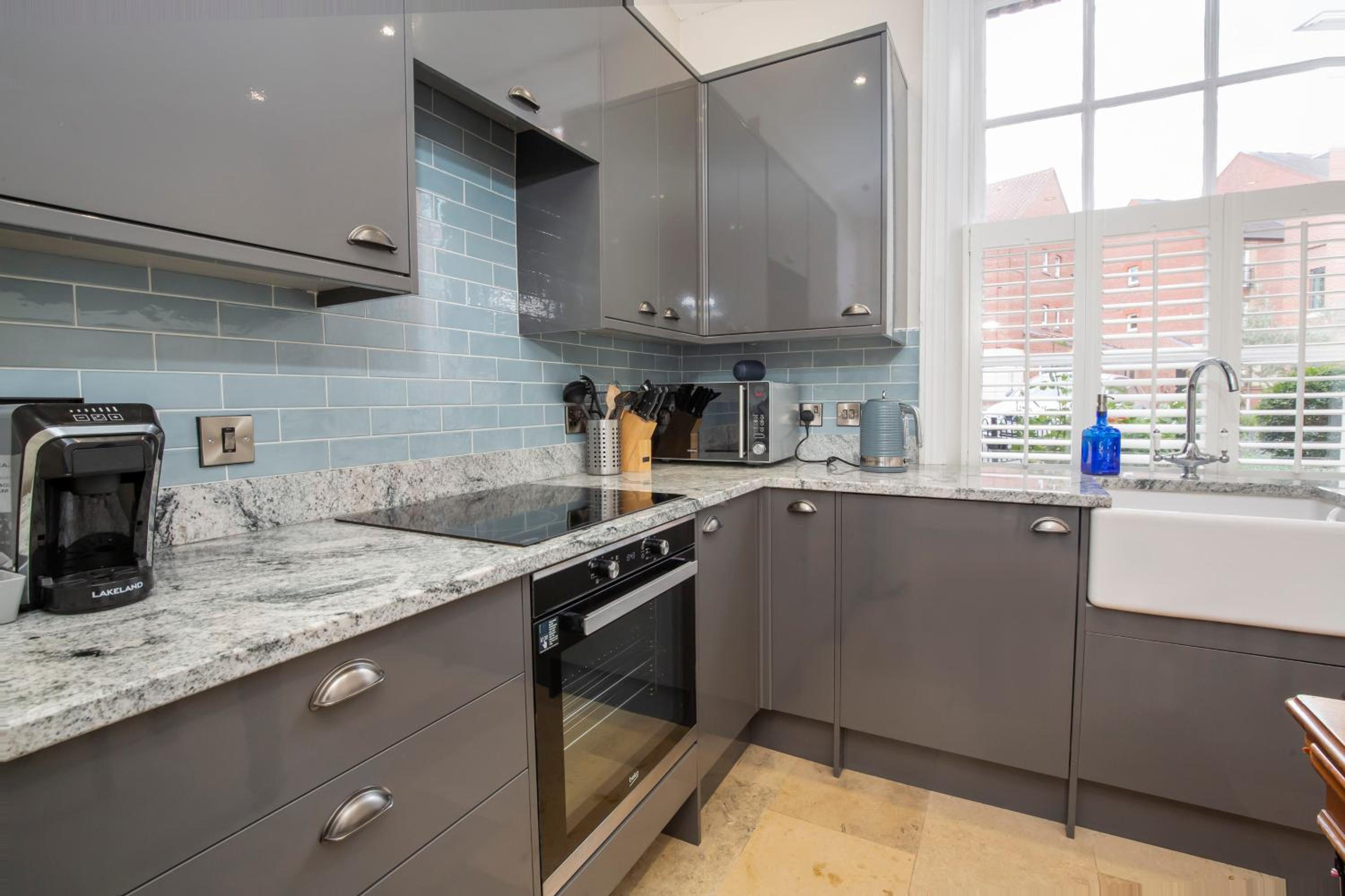 George Street Boutique Apartments with Free Parking view 4