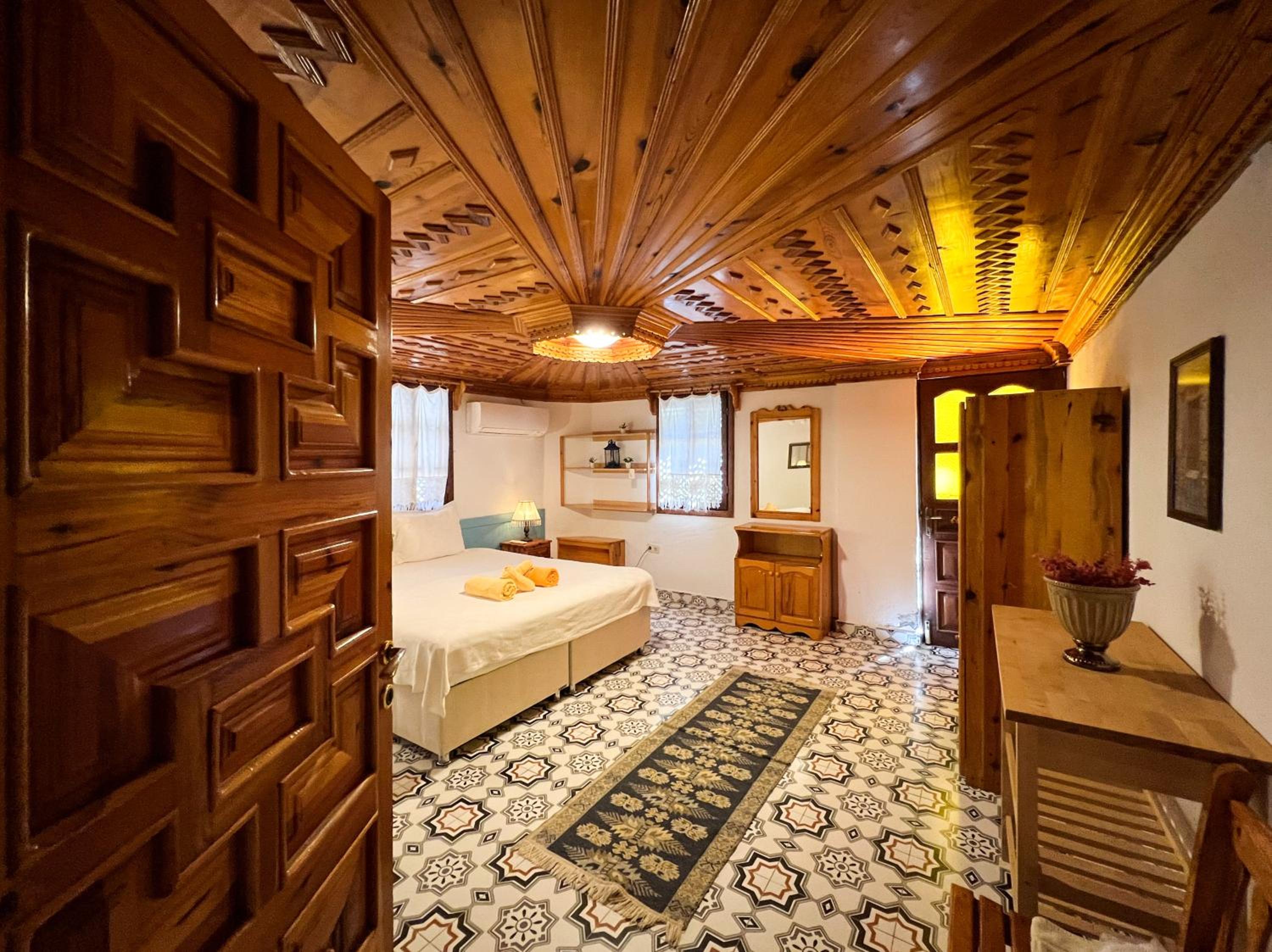Liya Boutique Hotel & Suites view 5