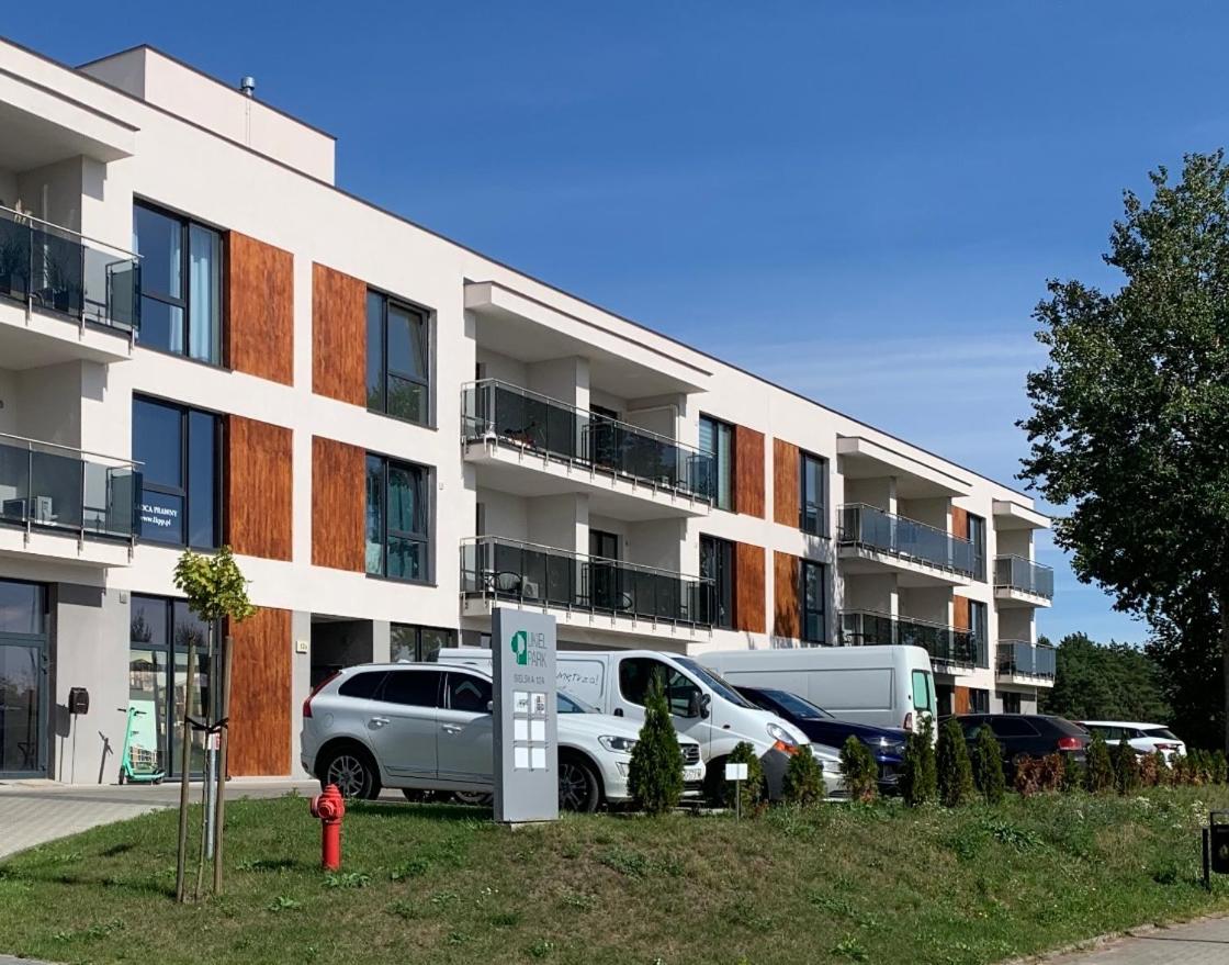 Ukiel Park Green Apartament view 3