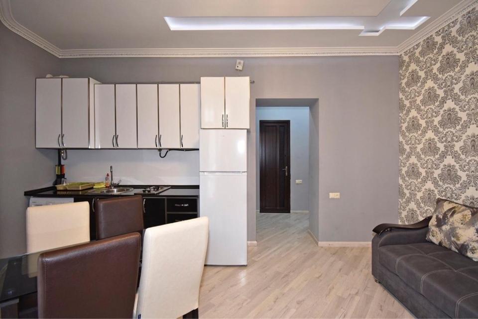 Amiryan street, 1 bedroom Modern apartment AM771