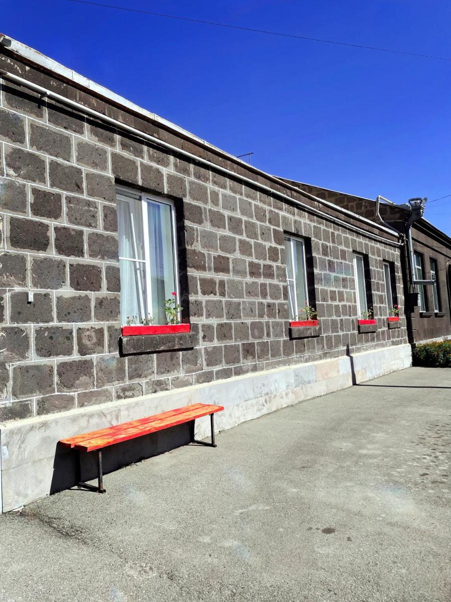 Unoyan Guest House