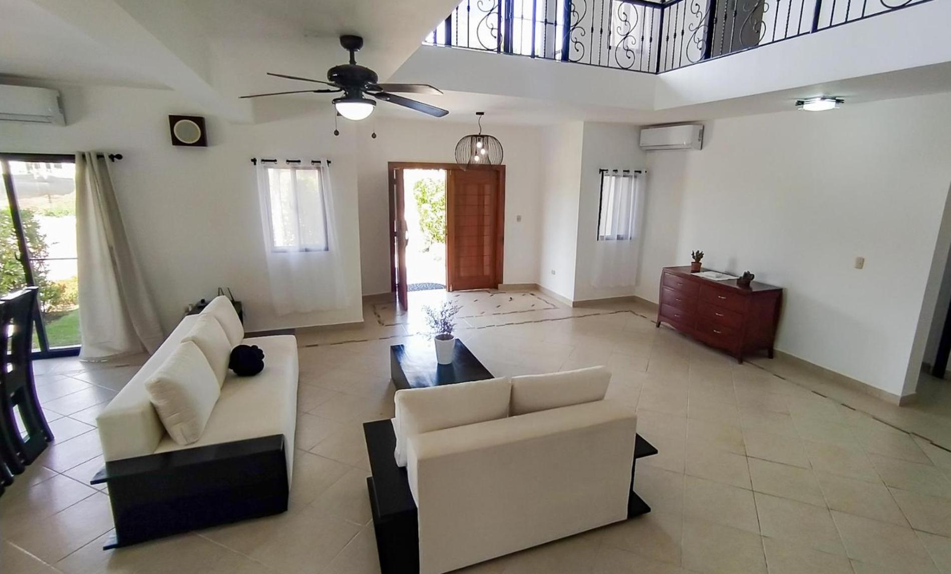 Spacious Private 7 Bedroom - Bachelors welcome view 2
