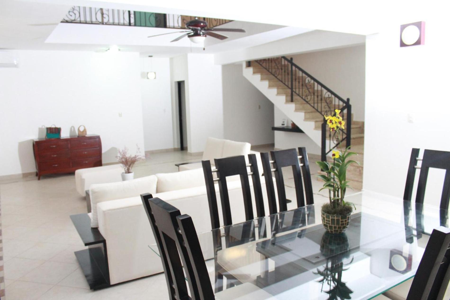 Spacious Private 7 Bedroom - Bachelors welcome view 4