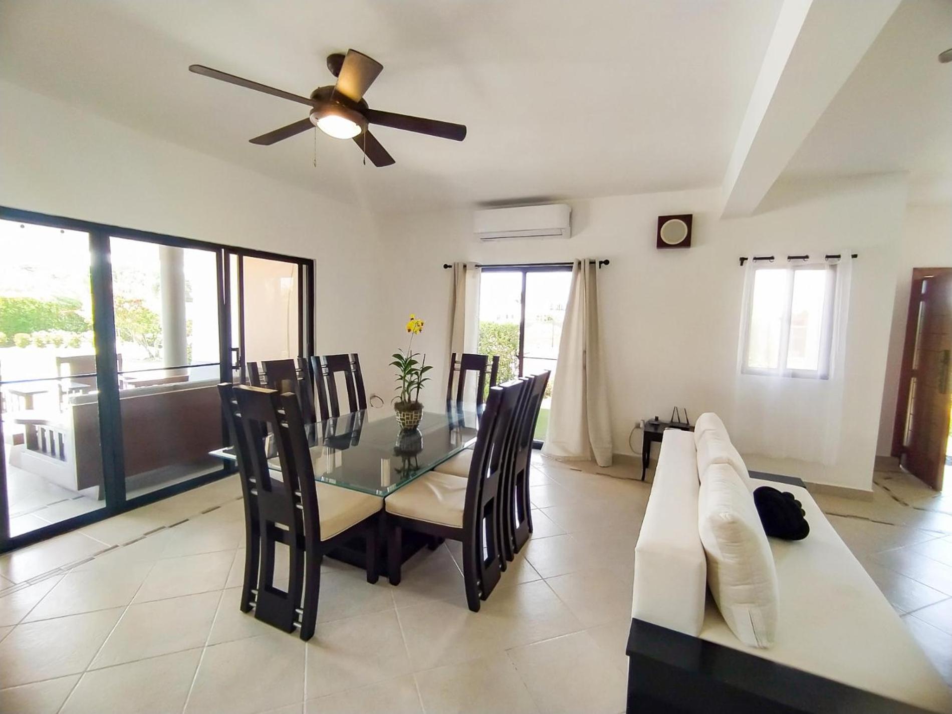 Spacious Private 7 Bedroom - Bachelors welcome view 5