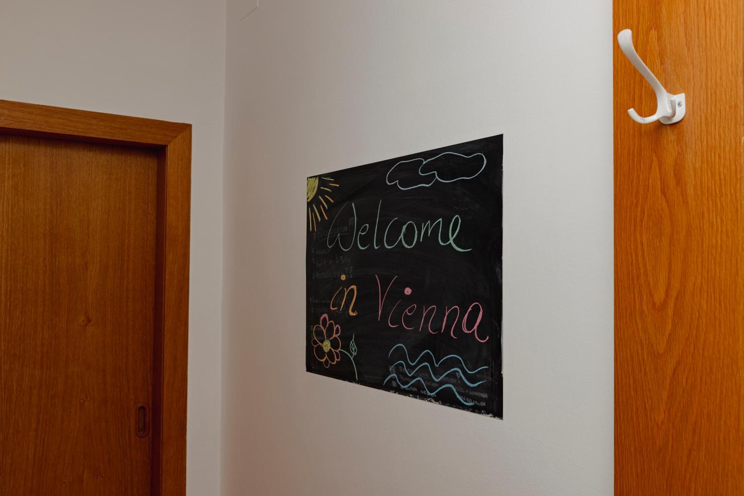 Beautiful 2-bedroom apartment near Schönbrunn
