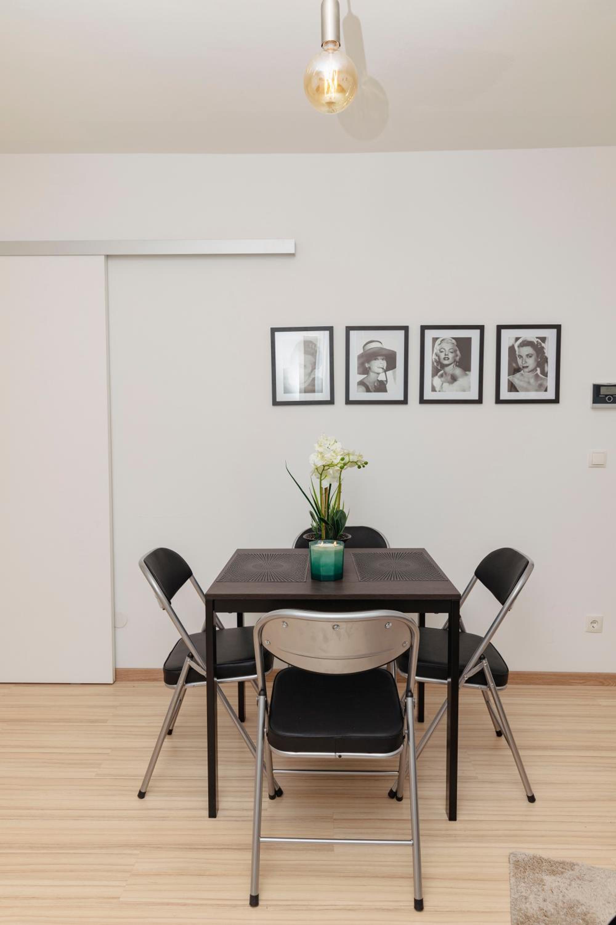 Beautiful 2-bedroom apartment near Schönbrunn