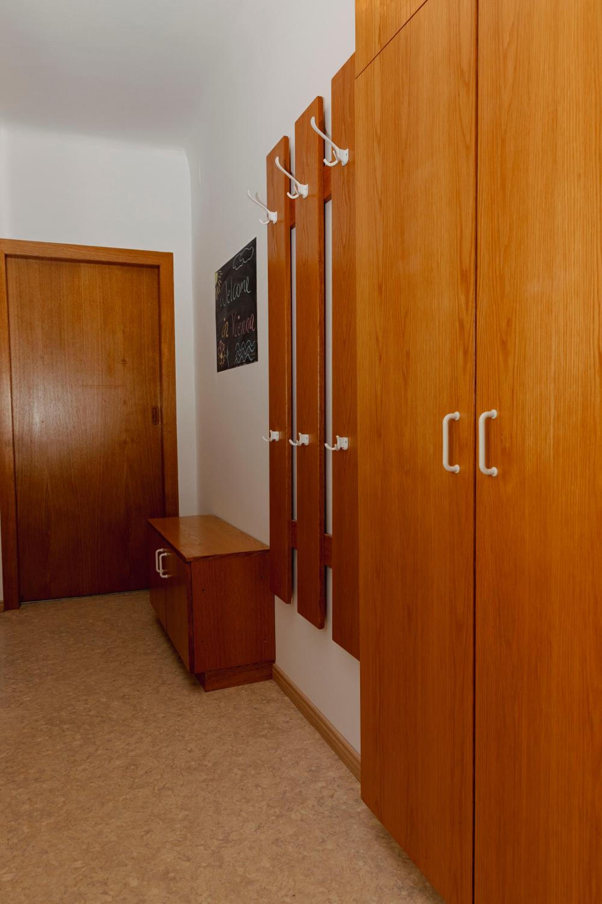 Beautiful 2-bedroom apartment near Schönbrunn
