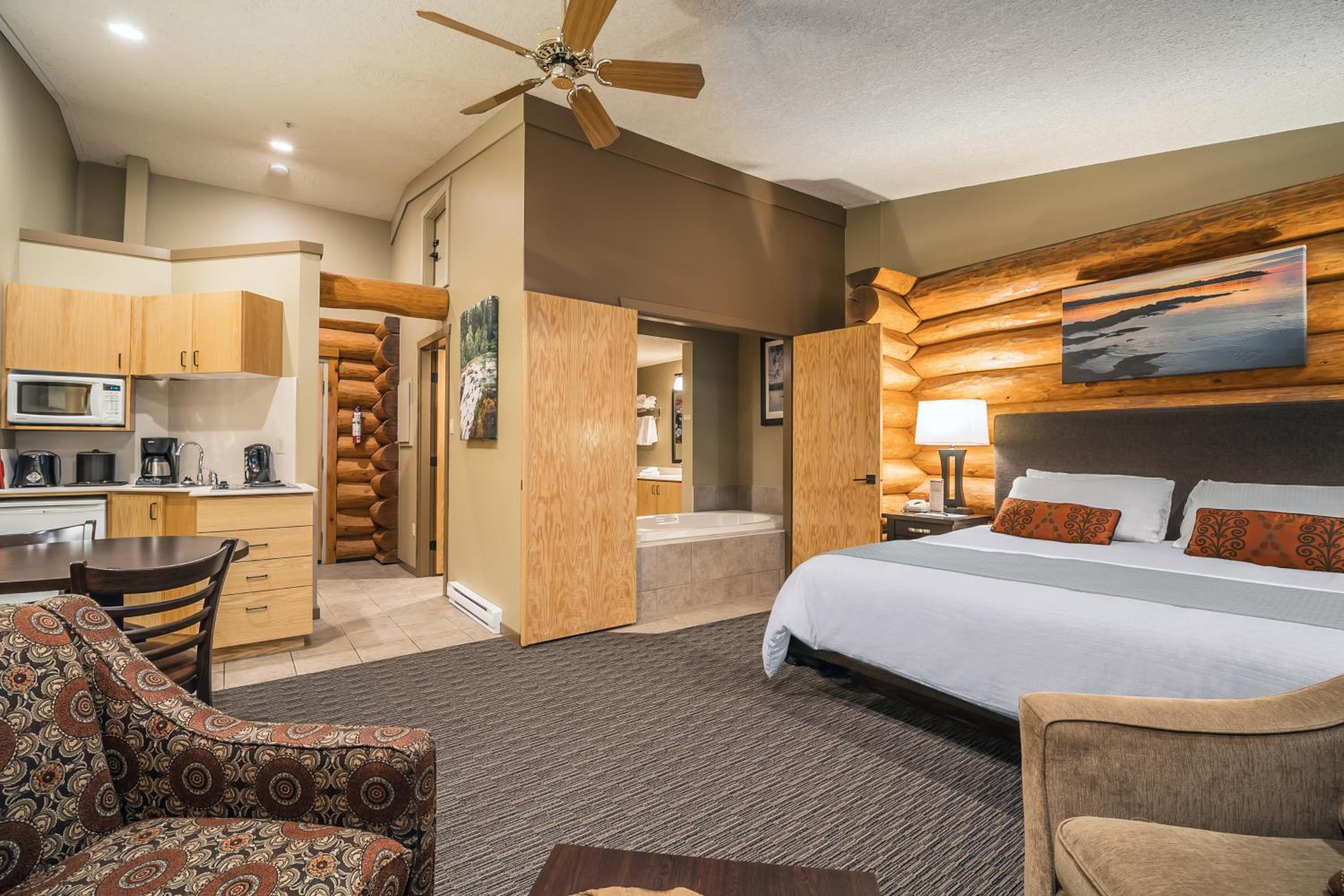 Parksville Vacations - Tigh-Na-Mara Seaside Spa Resort - Property Image 4