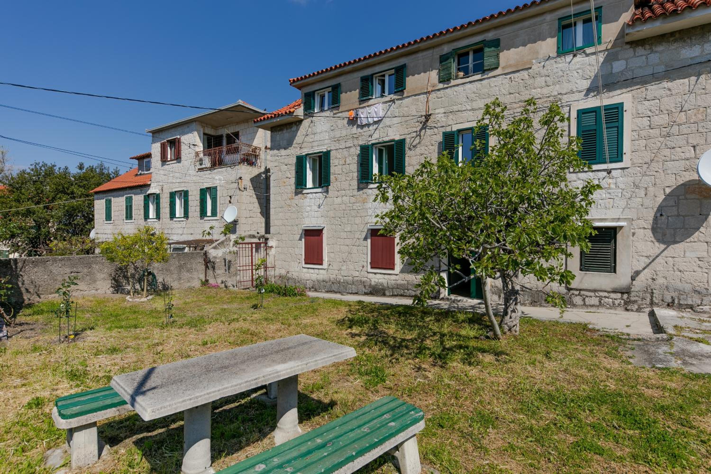 Apartments with WiFi Split - 18975 view 2