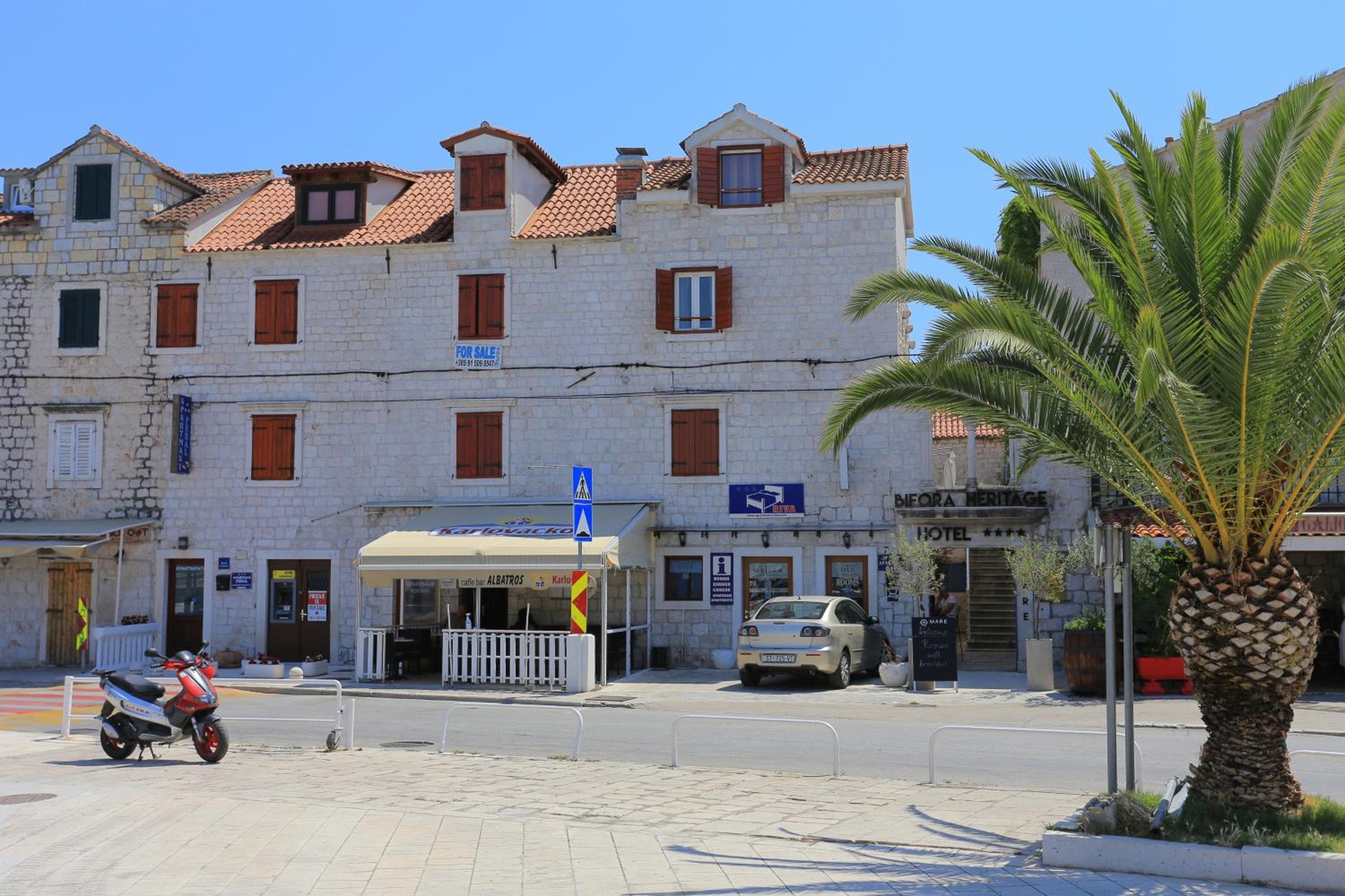 Apartments by the sea Trogir - 18953 view 2