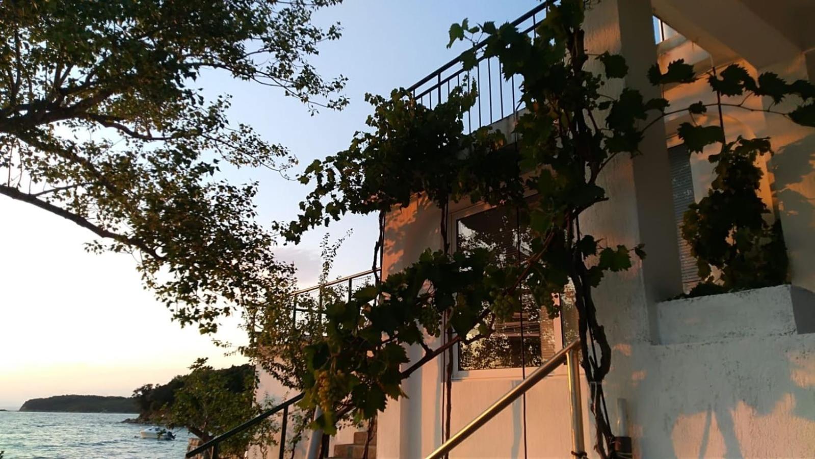 Apartments by the sea Supetarska Draga - Gonar, Rab - 19015 view 2
