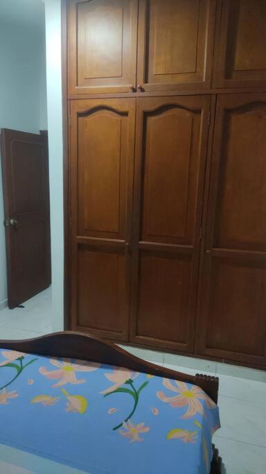 Agradable apto independiente con tres cuartos y capacidad para 5 personas, equipada para una agradable estadia view 5
