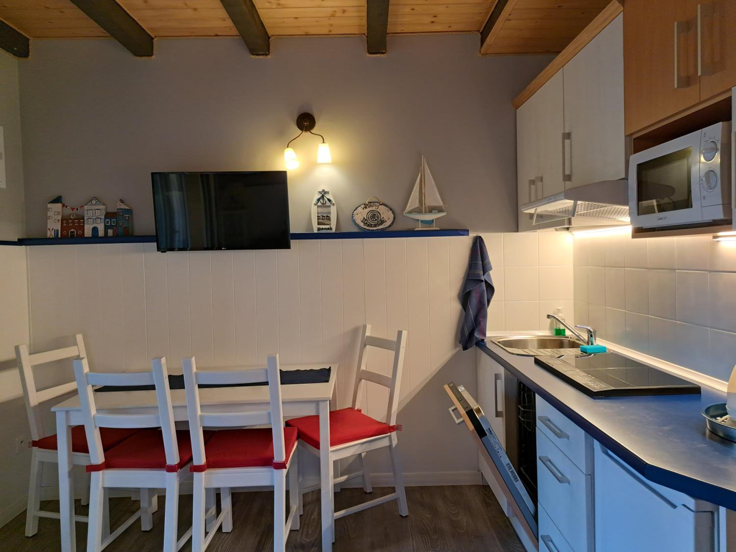 Domki Kapitańskie Lubiatowo z sauną i balią z jacuzzi