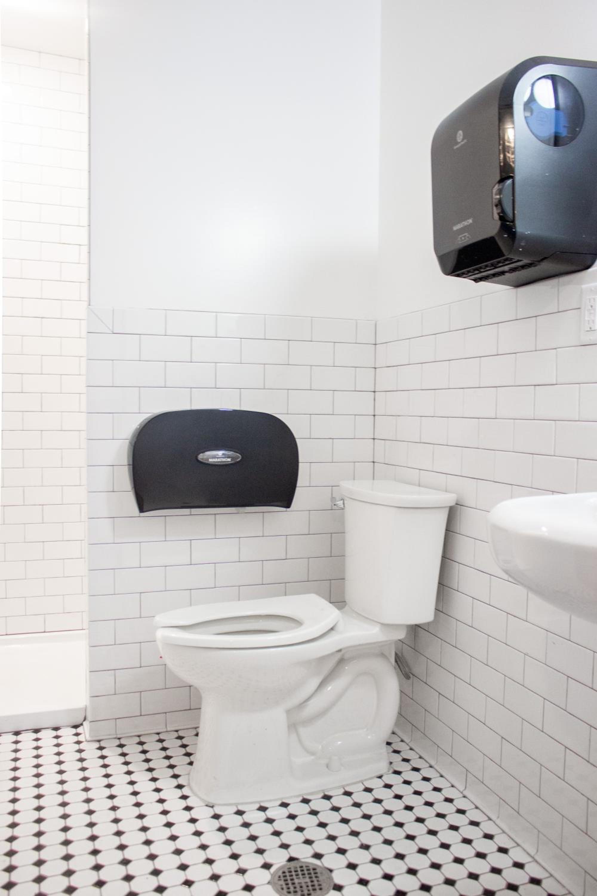 11th Avenue Hostel