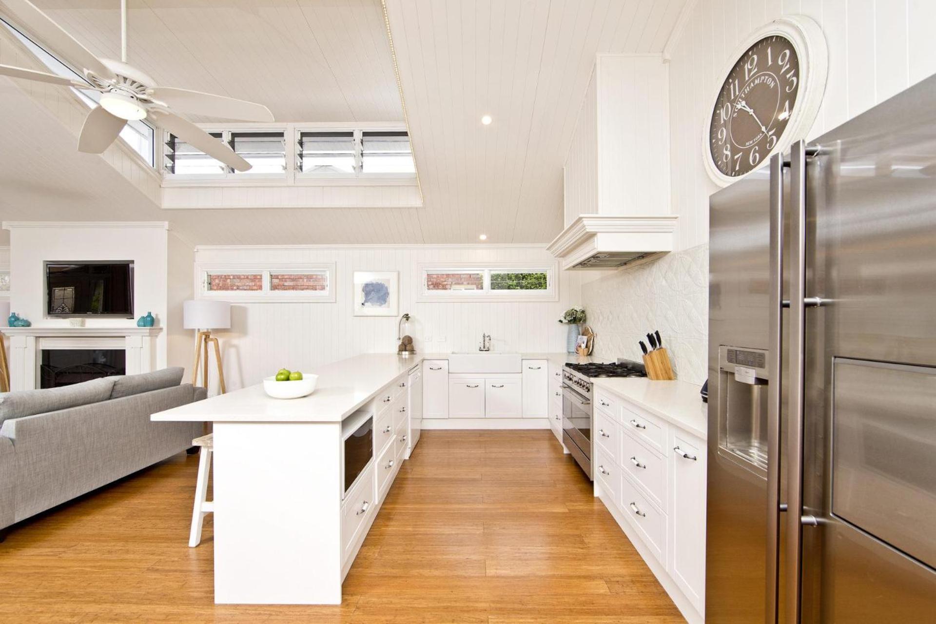 The Hamptons Beach House near Dutchie's walk to Nelson Bay