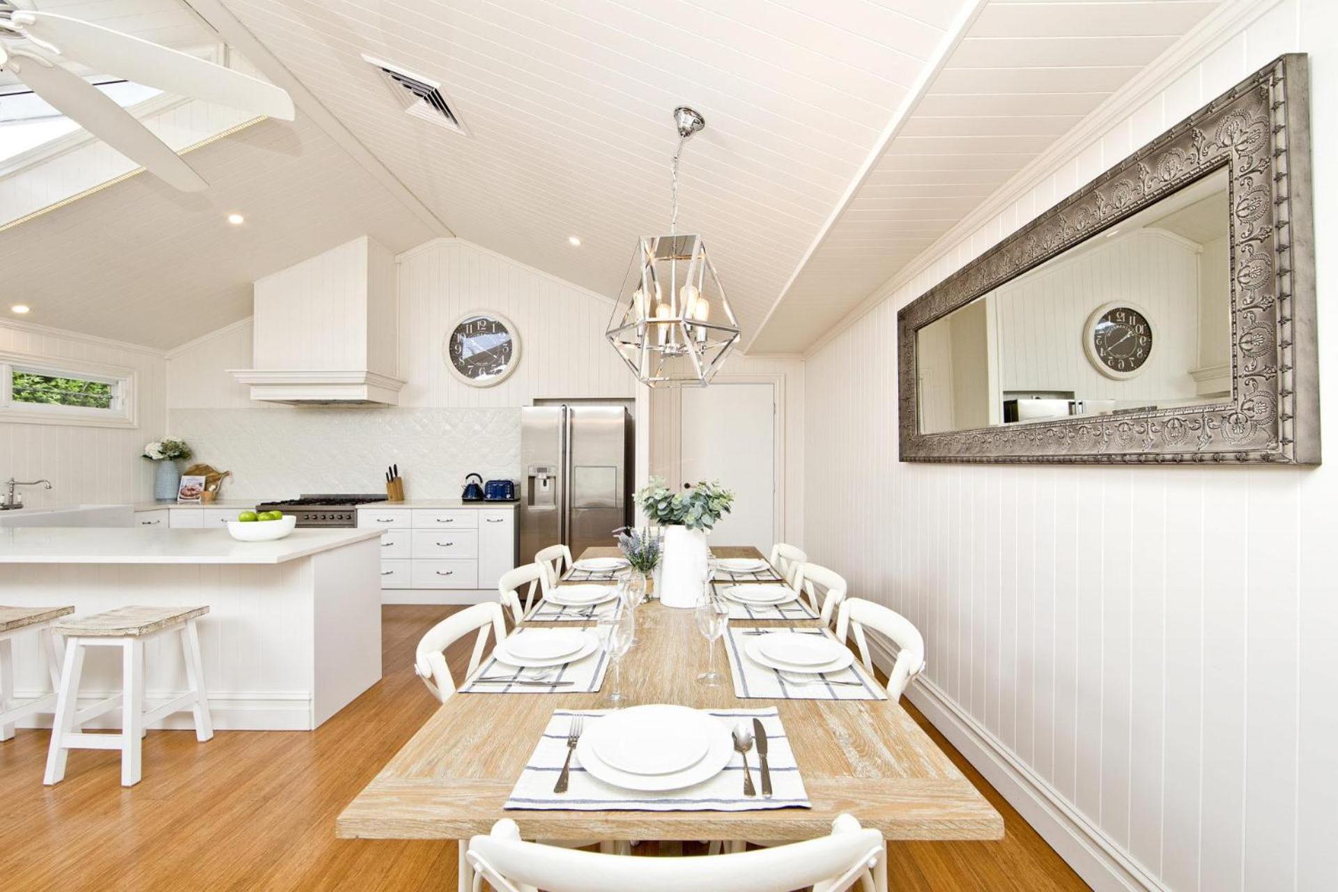 The Hamptons Beach House near Dutchie's walk to Nelson Bay