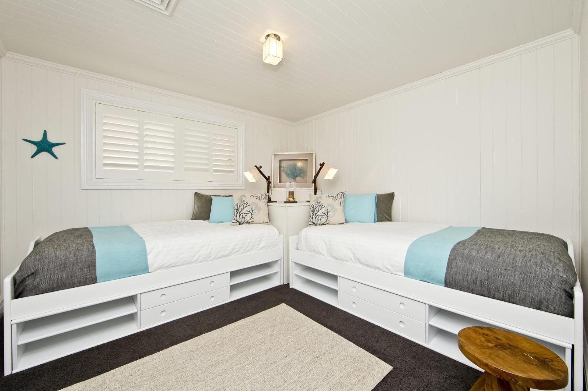 The Hamptons Beach House near Dutchie's walk to Nelson Bay