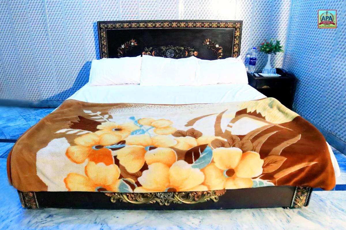 Royal INN Guest House view 3