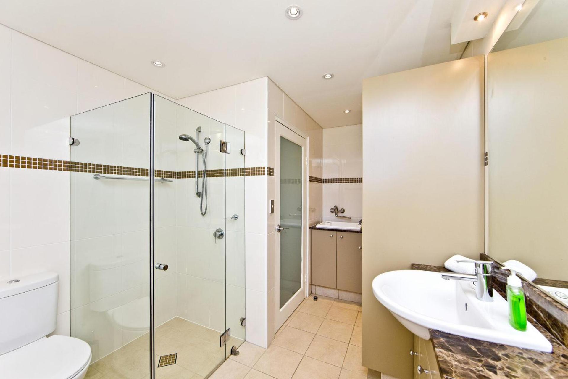Harbour View Penthouse - Private Roof Top Terrace and Spa