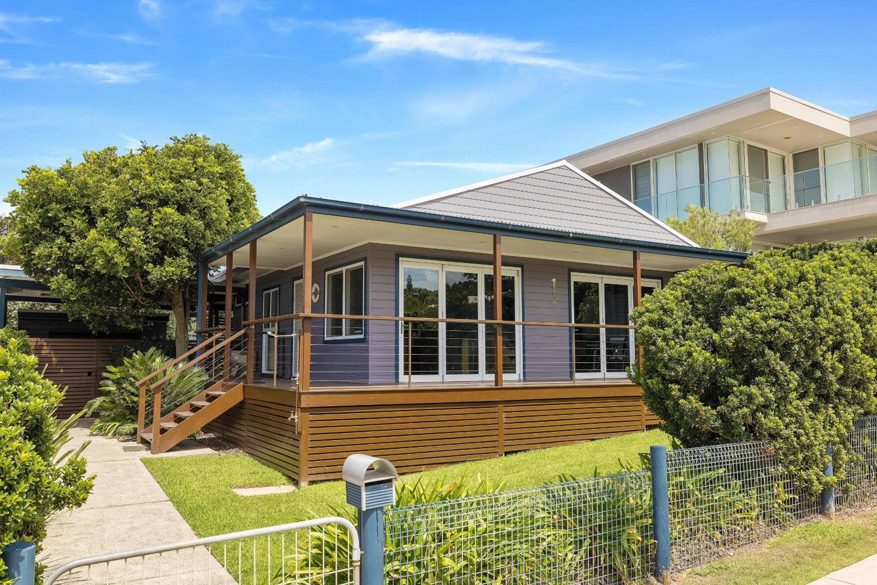 Fingal Bay Beach House - Water Views and Seconds From the Beach
