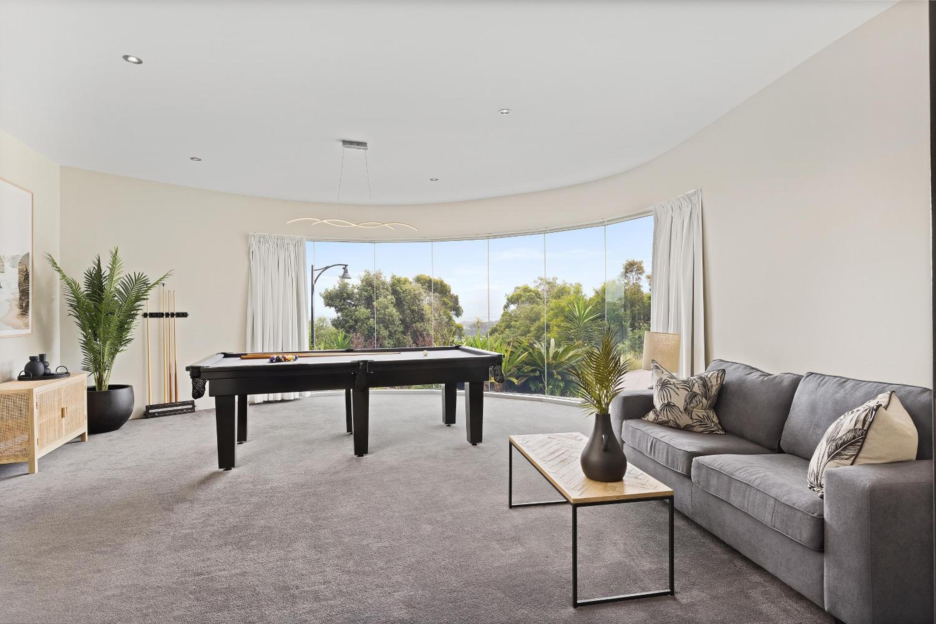 Grandview - Luxurious Entertainer with Spectacular Views