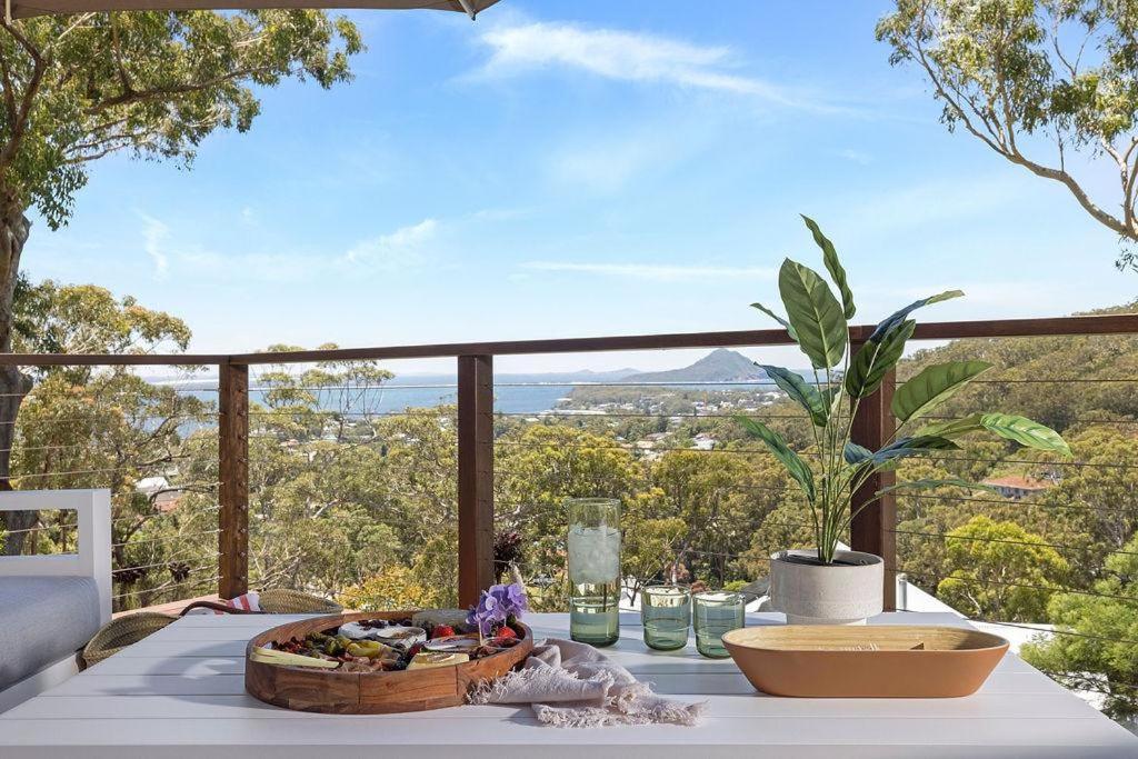 Grandview - Luxurious Entertainer with Spectacular Views