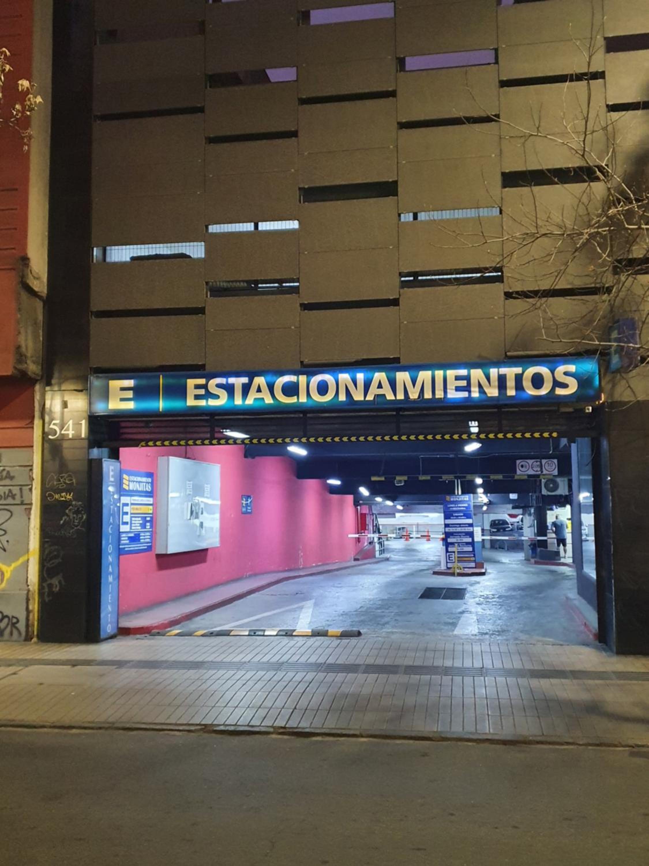 Céntrico, Cómodo y Moderno con Vista Privilegiada hasta 4Pers