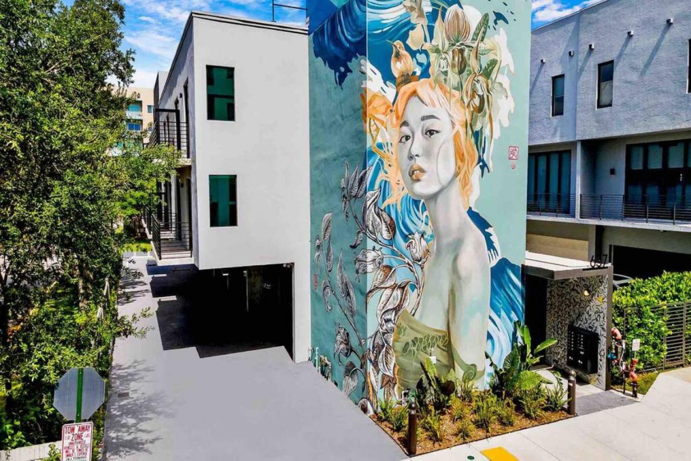 Pretty Rola 204 Upscale Spacious 1B1B Apt w King Bed at Downtown Ft Lauderdale