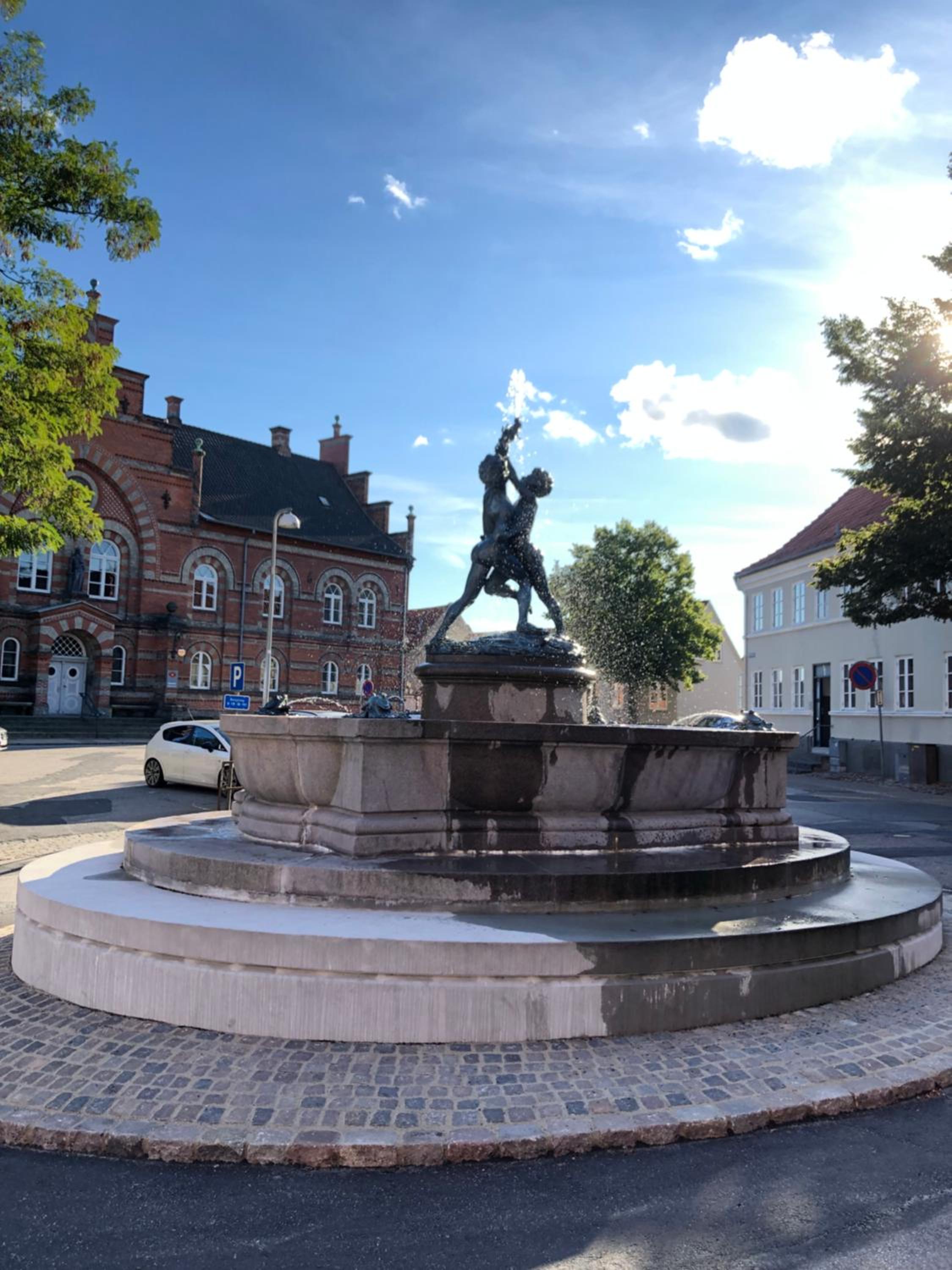 Huset ved springvandet