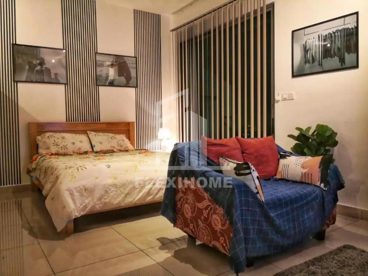 Colour-Theme Designed, Private Studio Home, Cybersquare 27B Cyberjaya, Flexihome-MY photo 1